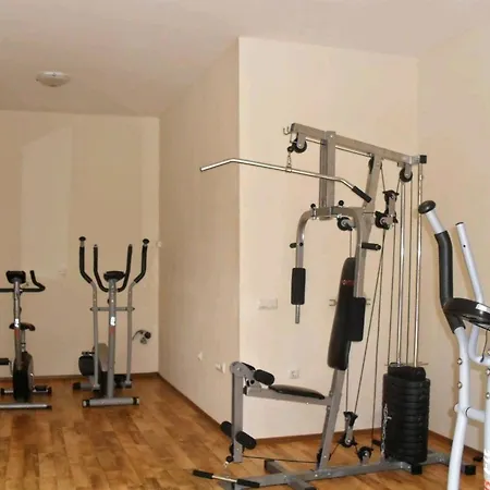 Brand New Apartment With Pool Gym And Playground דירה קמיצ'יה