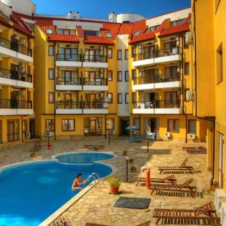 Brand New Apartment With Pool Gym And Playground * קמיצ'יה